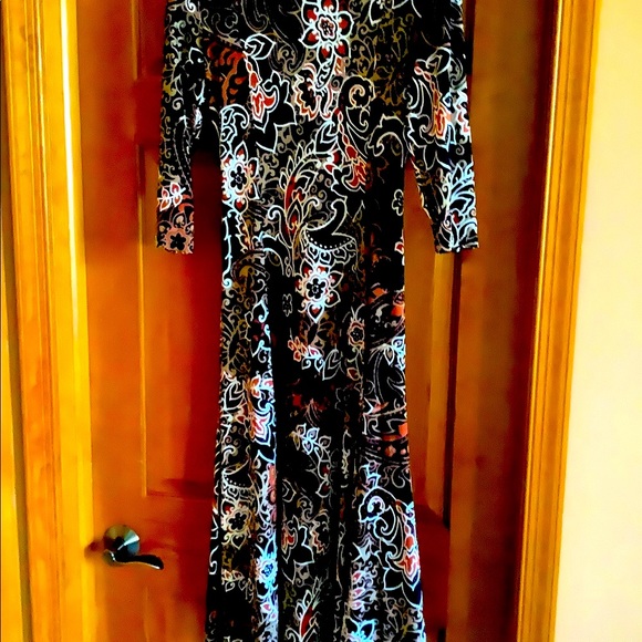 Dress for a fall wedding - Picture 3 of 5